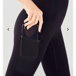 Fabletics 365 Motion Leggings size small